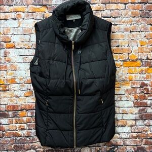 Calvin Klein Quilted Black Vest with Callouts Sz Small Gold Metal Nice